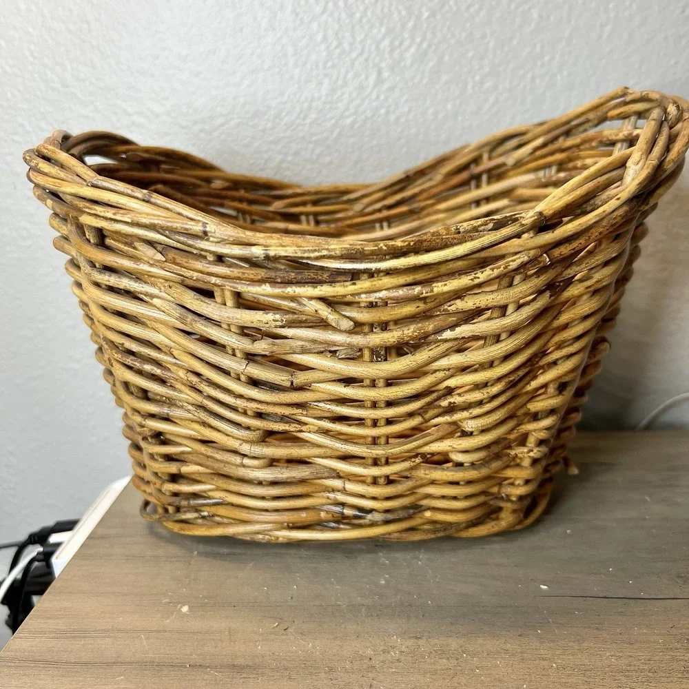 Vintage Woven Wicker Oval‎ Basket 7x10x8 Rustic Storage Planter Boho Decor
